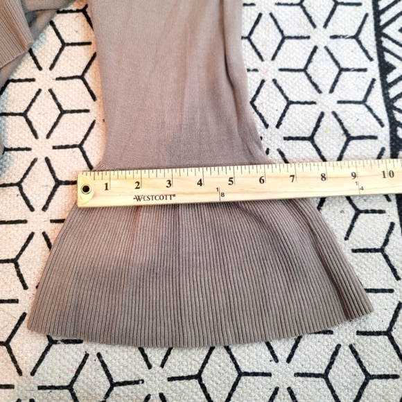 525 AMERICA TURTLENECK SWEATER W BELL SLEEVES, SZ LARGE - Picture 12 of 12